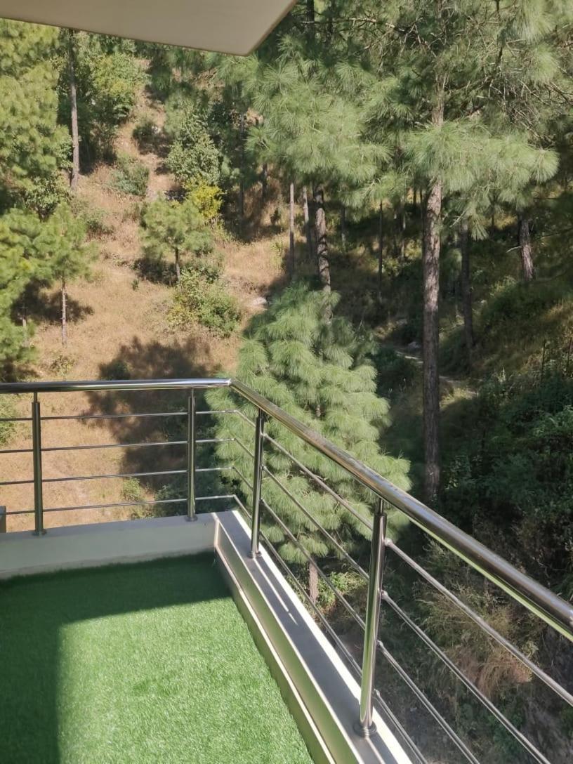 2Bhk Furnished Apartment/Near Kasauli/Barog/Luv Fun & Adventure Solan Exterior photo